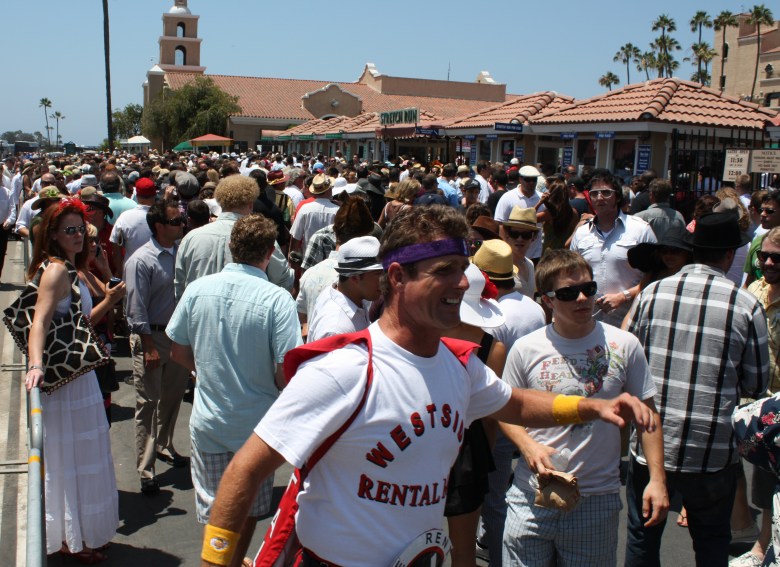 This is what it looks like when 45,000 people all show up at once